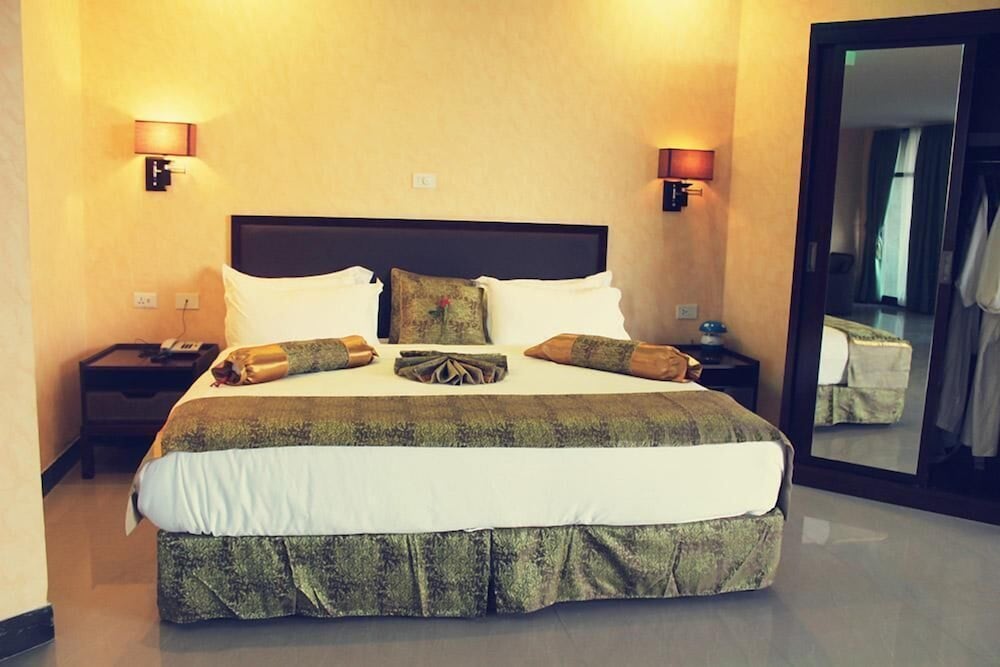 Executive Room photo 2