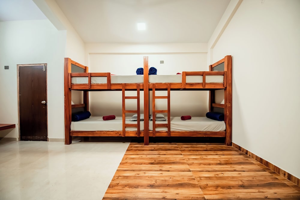 Family Room, Mixed Dorm