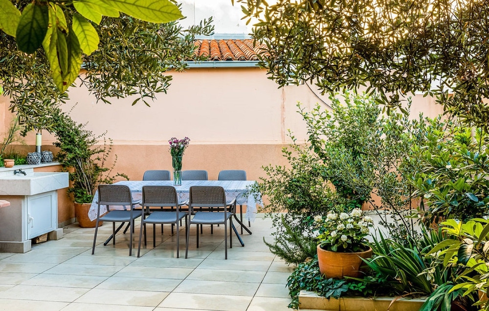 Apartment (Three Bedroom Apartment with Pool)