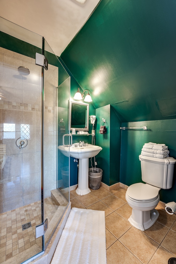 Premium Double Room, Ensuite (Bishopgate) photo 2