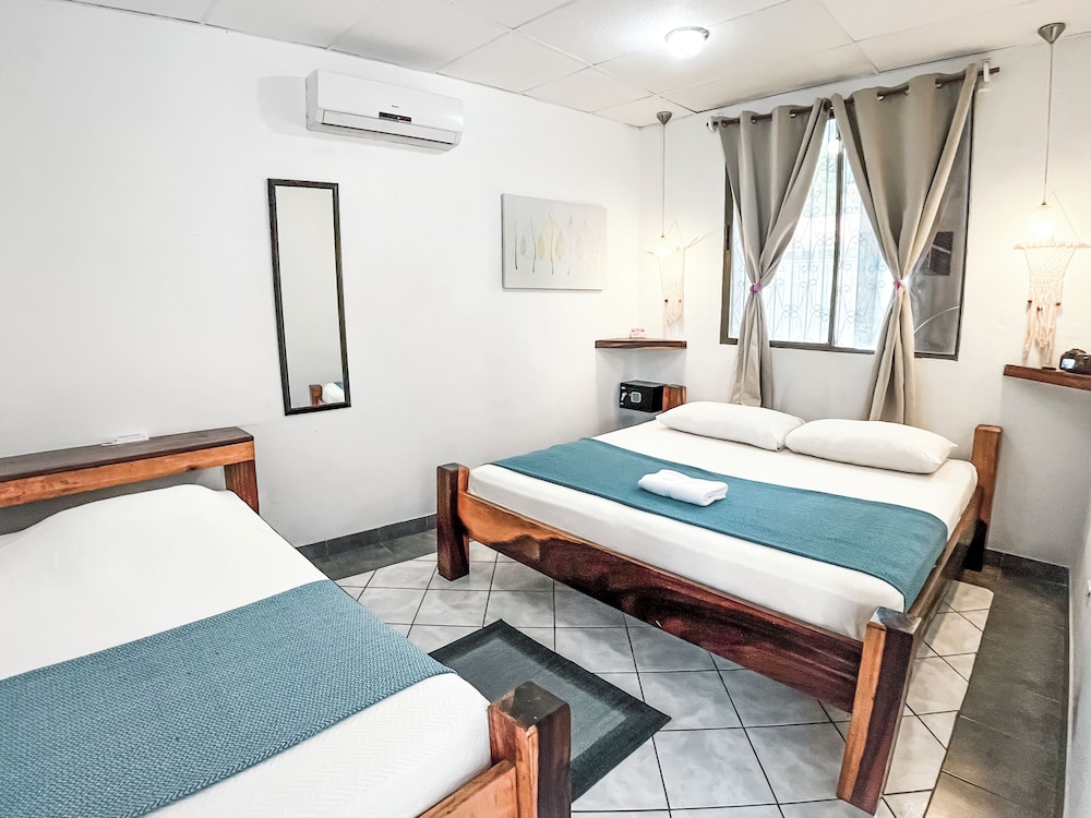 Standard Double Room, 1 Bedroom, Shared Bathroom