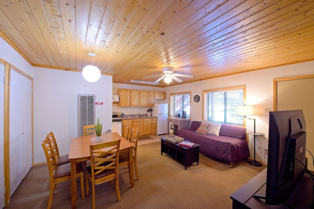 Standard Apartment, 1 Bedroom, Mountain View photo 2