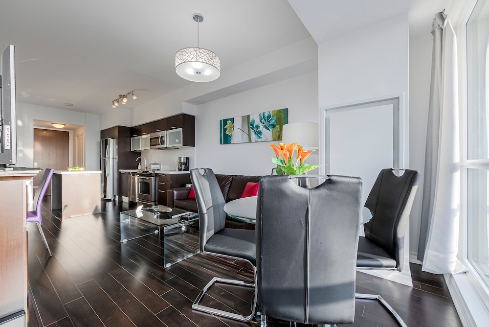 Family Size 2 Bedroom Fully Furnished Condo Sleeps 6, Parking Available, 3tvs, Foto 2