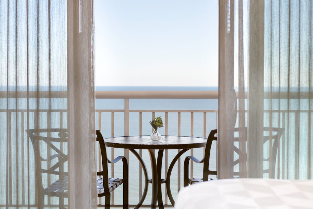 Suite, 1 Bedroom, Accessible (Mobility) - Photo 8