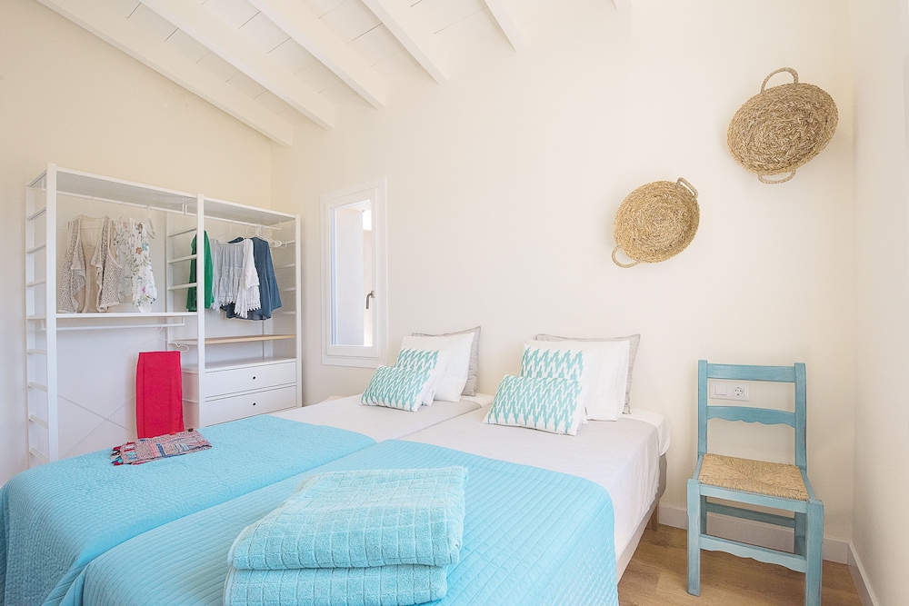 Villa Familiar, 4 habitaciones, piscina privada, vista a la piscina