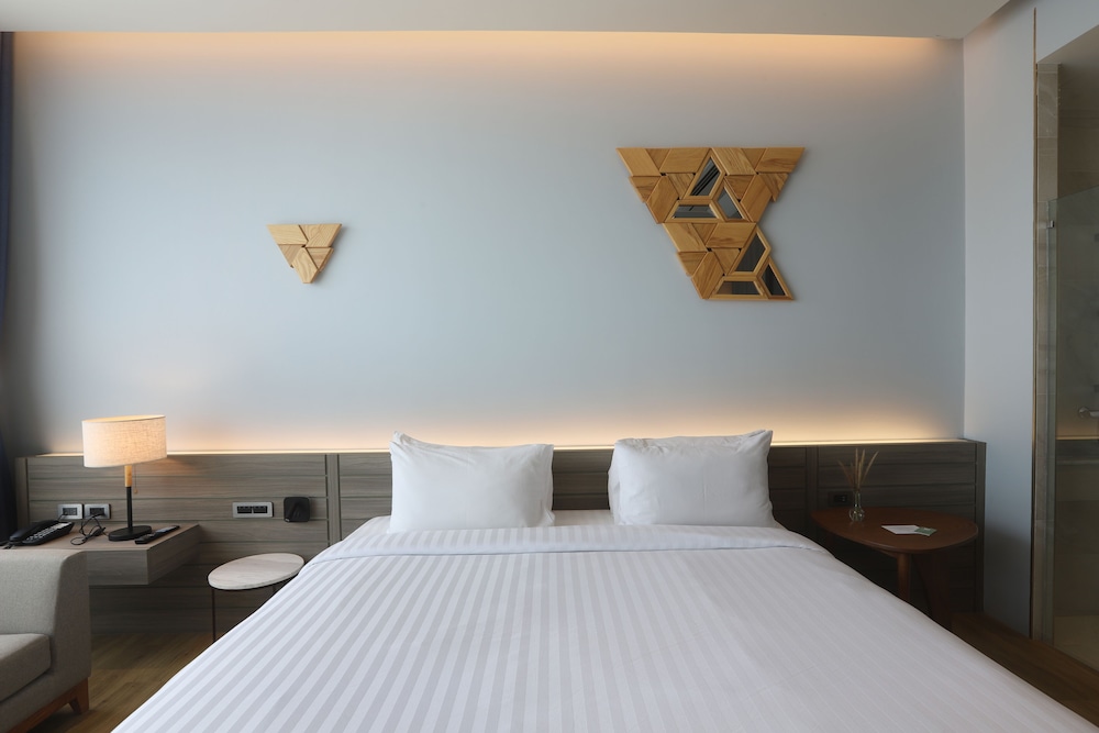 Deluxe Room, Terrace - Photo 2