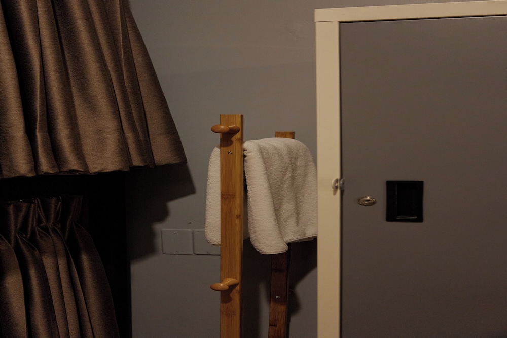Premium Shared Dormitory, Women only photo 3