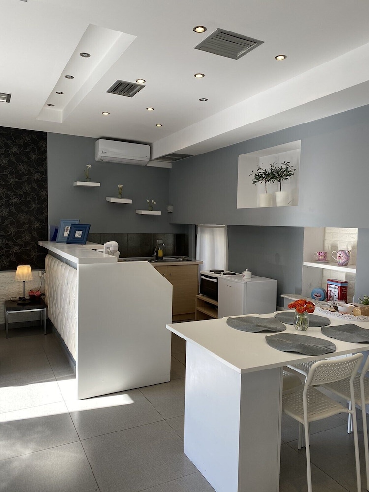 Panoramic Studio Suite, Terrace, Sea View photo 3