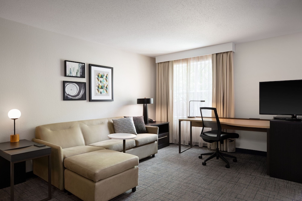 Suite, 1 Bedroom photo 1