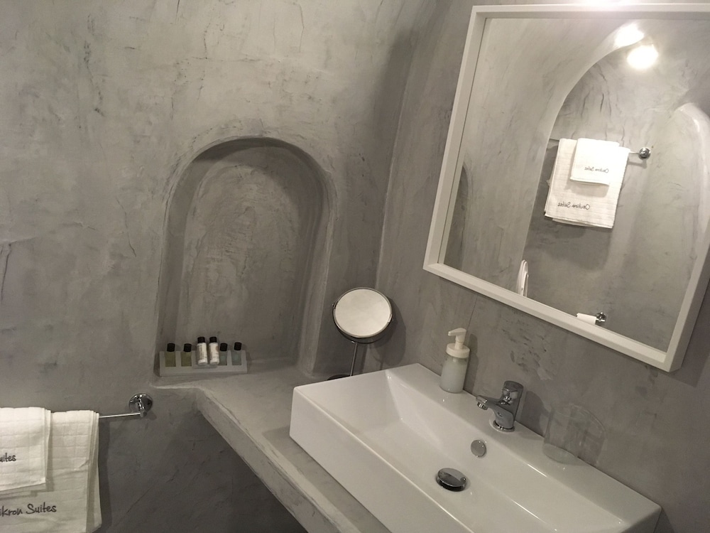 Suite (Volcano View) - Photo 18