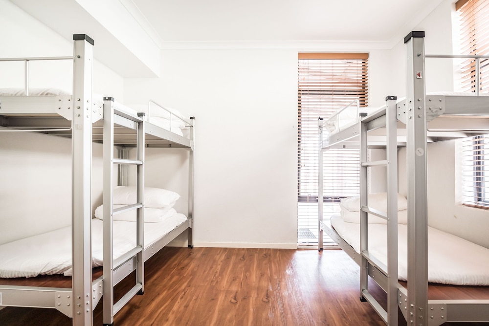 4 Bed Mixed Dorm photo 1