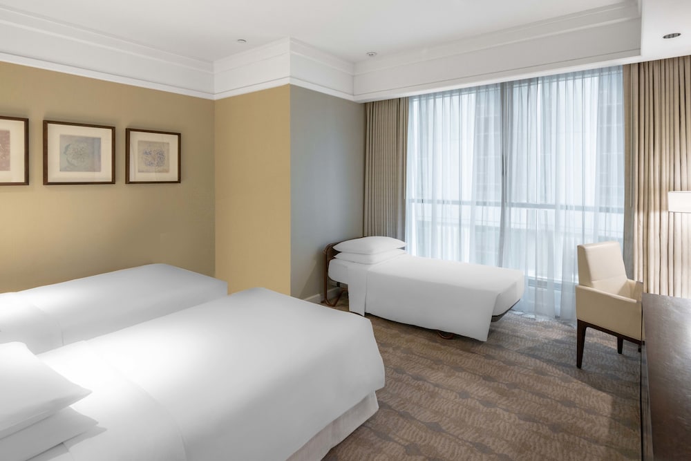 3 Twin Beds