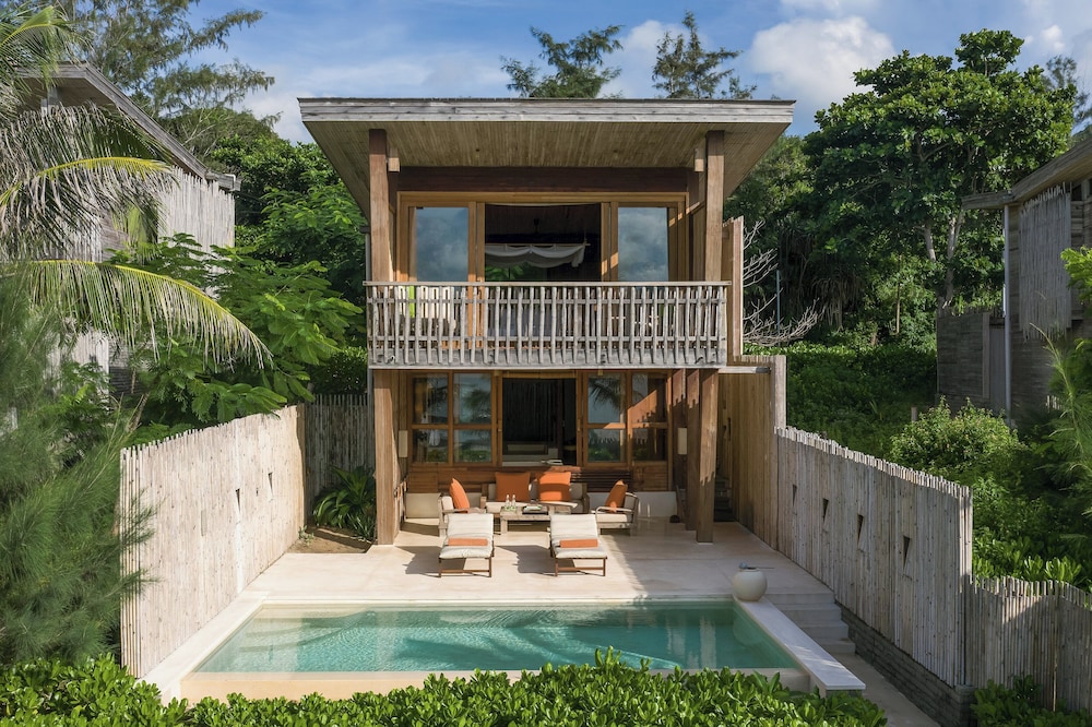 Beachfront Duplex Pool Villa - Photo 7
