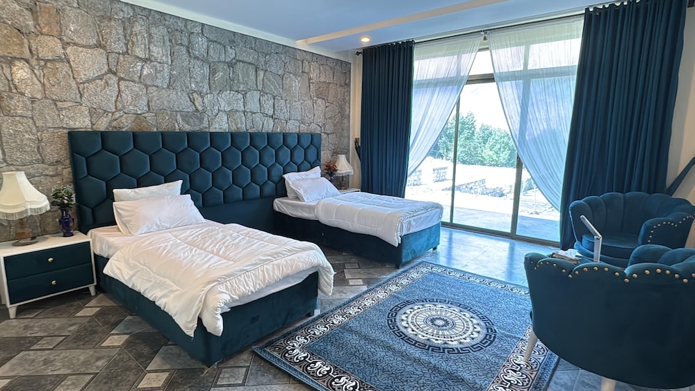 Executive Twin Room, Mountain View photo 1