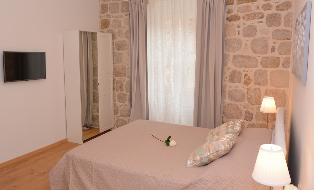 Superior room with kitchenette 2