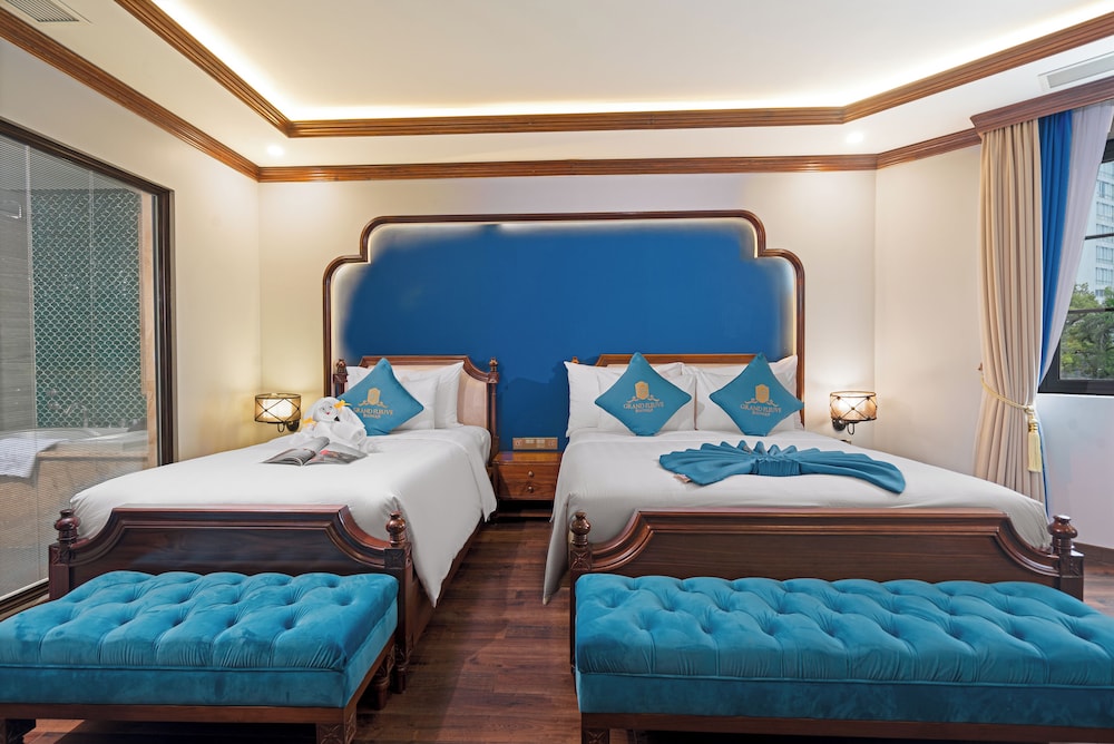 Family Triple Suite - Photo 3