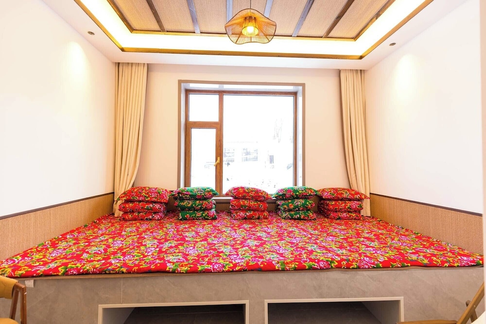 Signature Suite