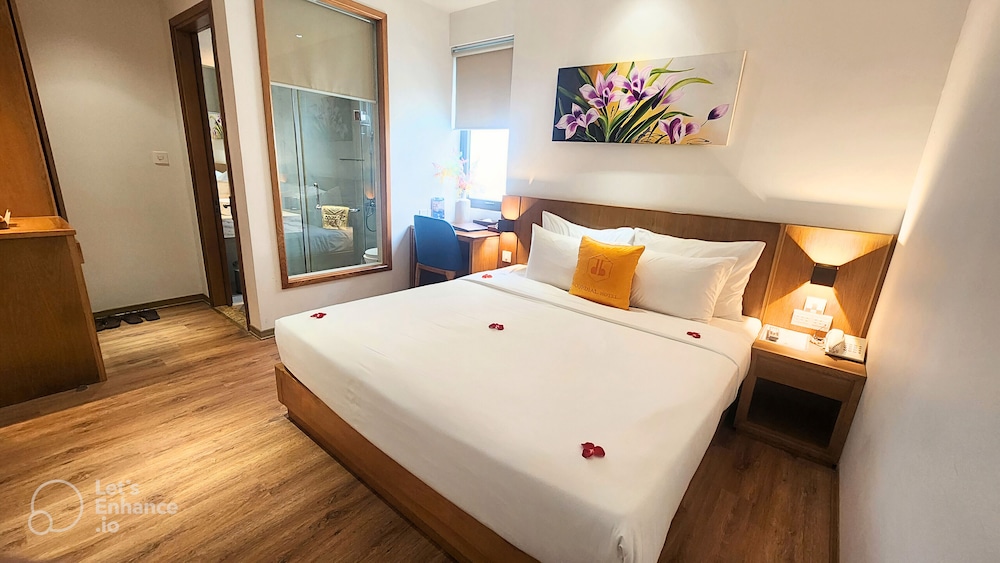 Superior Double Room, 1 King Bed, Non Smoking photo 1