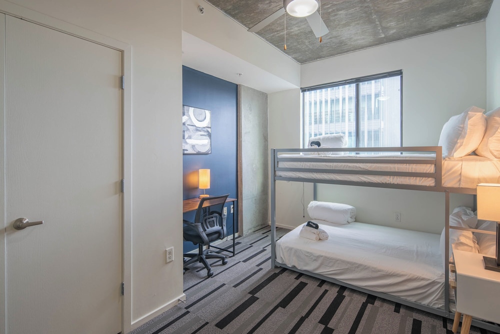Deluxe Quadruple Room - Photo 1