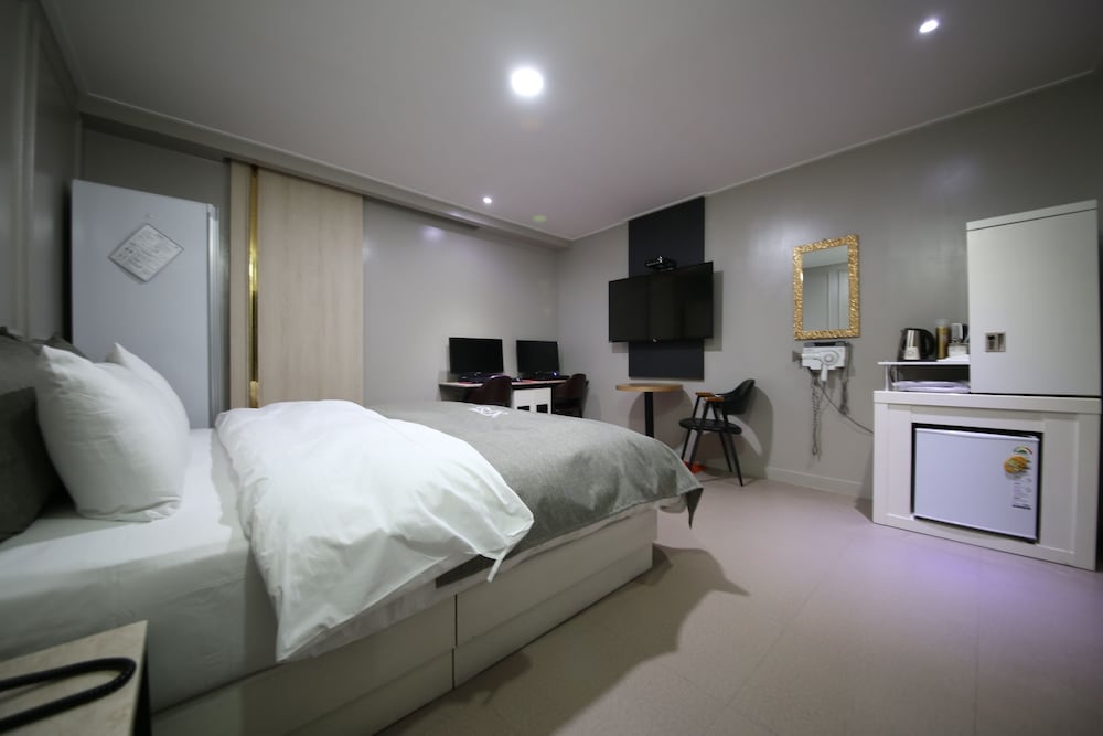 Room (Game / Breakfast for 2) - Photo 12