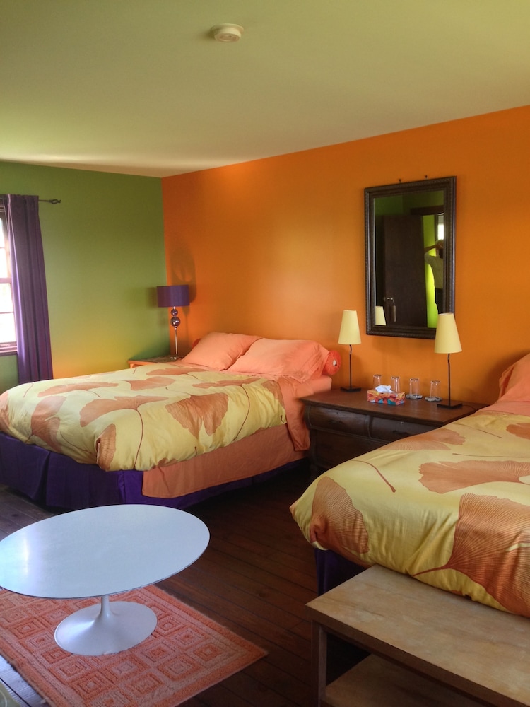 Standard Room, 2 Queen Beds (Claude Et Olive) photo 1