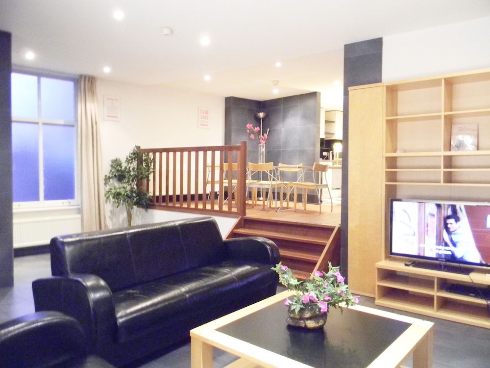 Apartment, 2 Bedrooms, Balcony (C) photo 1