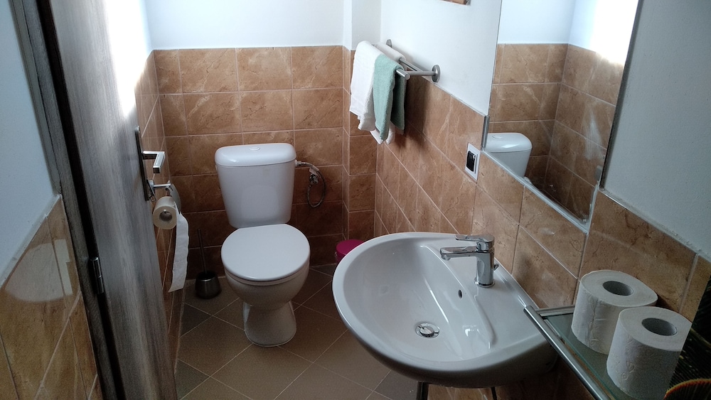 Apartment (2) photo 3