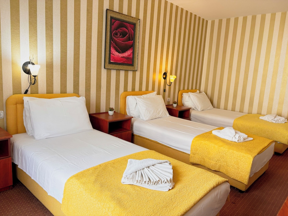 Standard Triple Room, Balcony