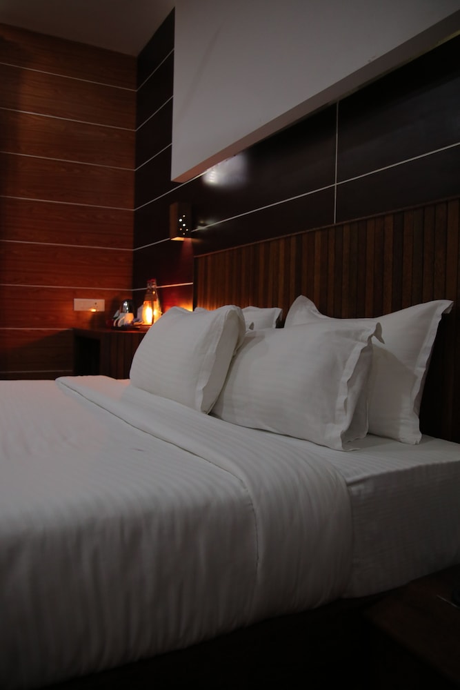 Deluxe Double Room, 1 Bedroom photo 2