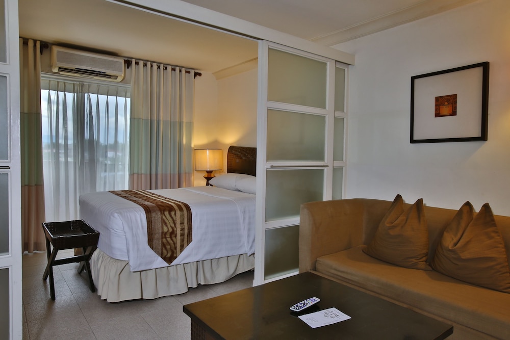 Suite (1-bedroom) - Photo 18