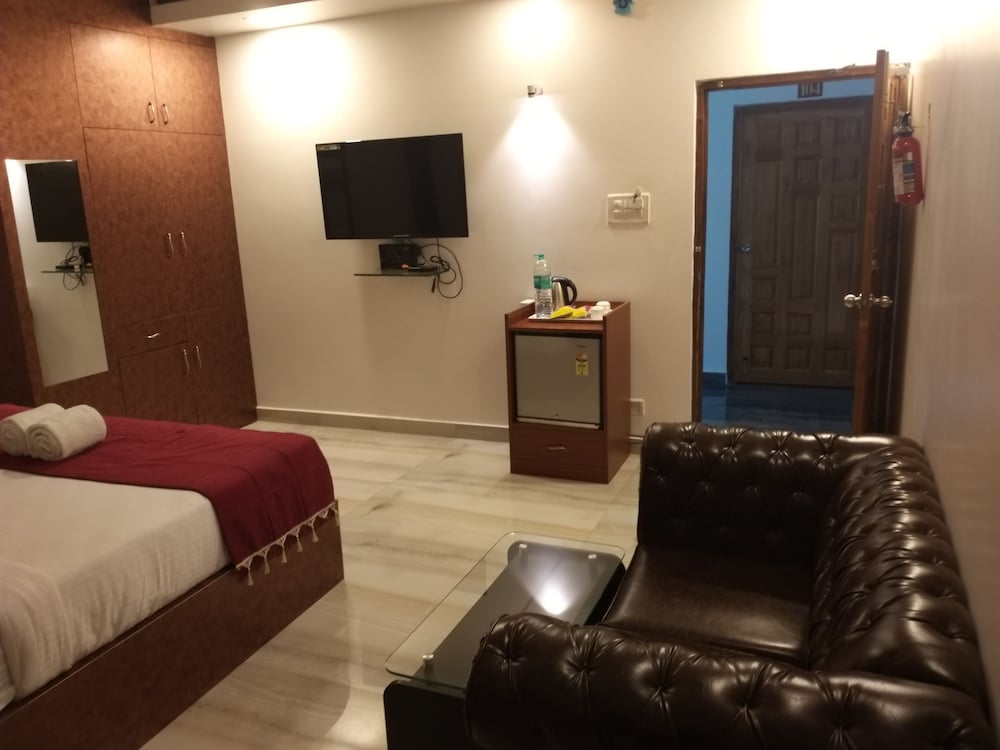 Deluxe Room - Photo 10
