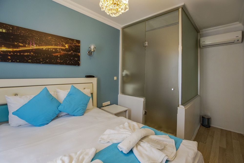 Standard Room photo 3