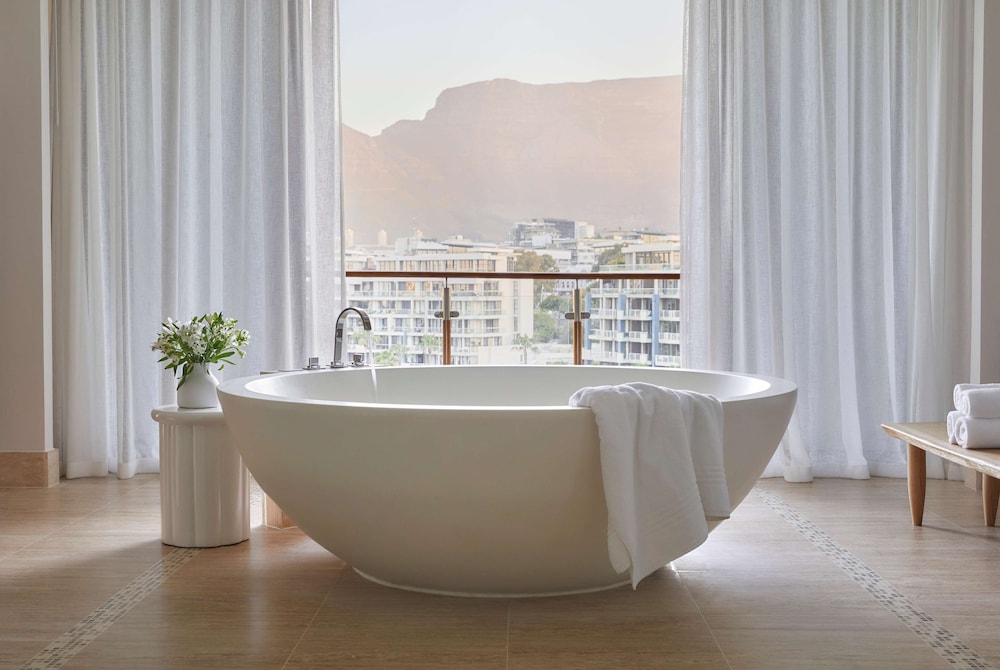 Suite (table Mountain)