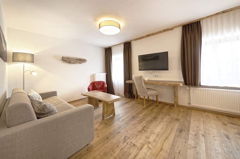 Studio Suite photo 3