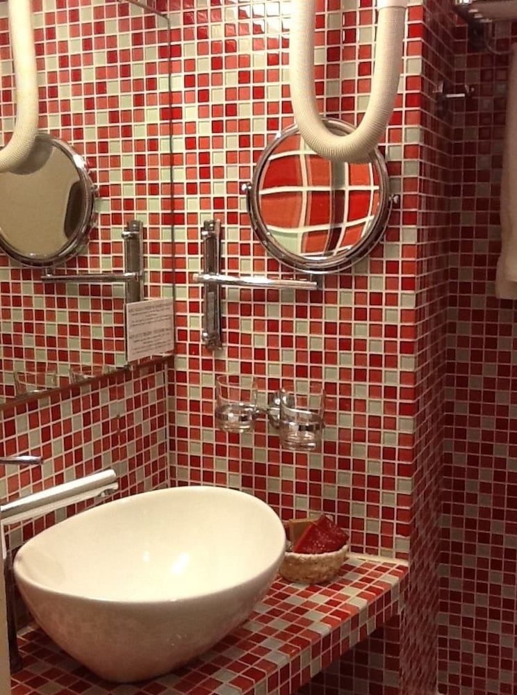 Classic Twin Room