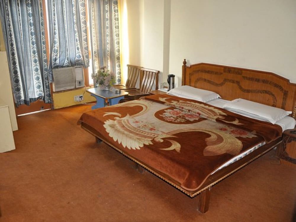 Family Room photo 2
