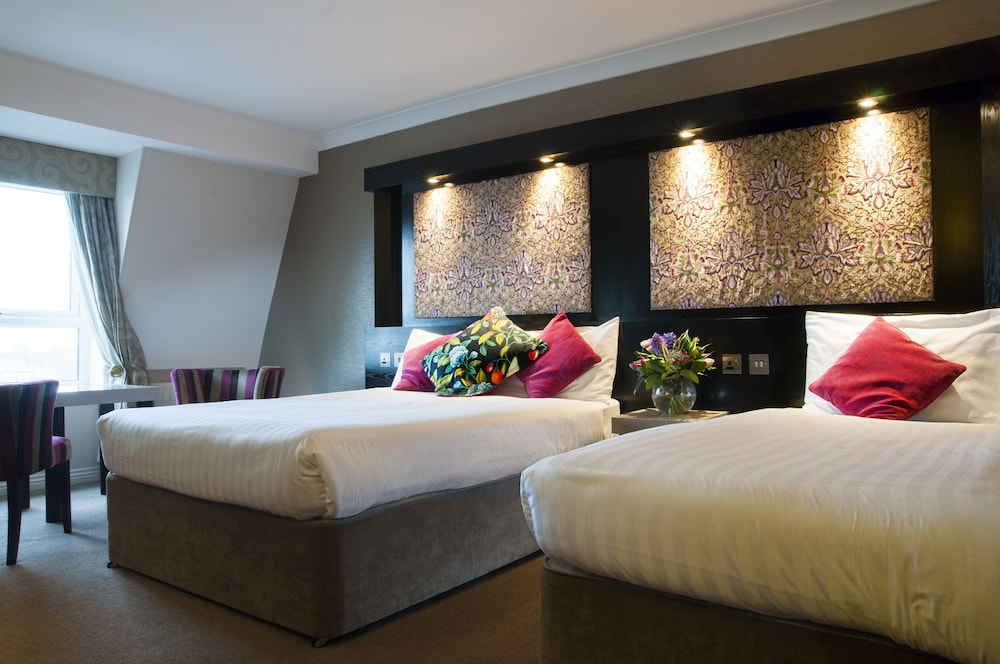 Triple Room – One Double and One Single Bed - Photo 3