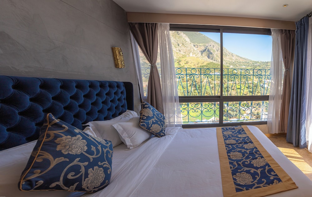 Junior Suite with balcony - Photo 14