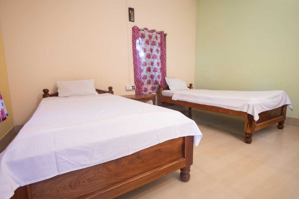Deluxe Room, Balcony, Garden View photo 2