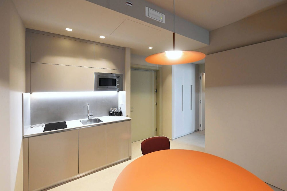 Condo - Photo 4