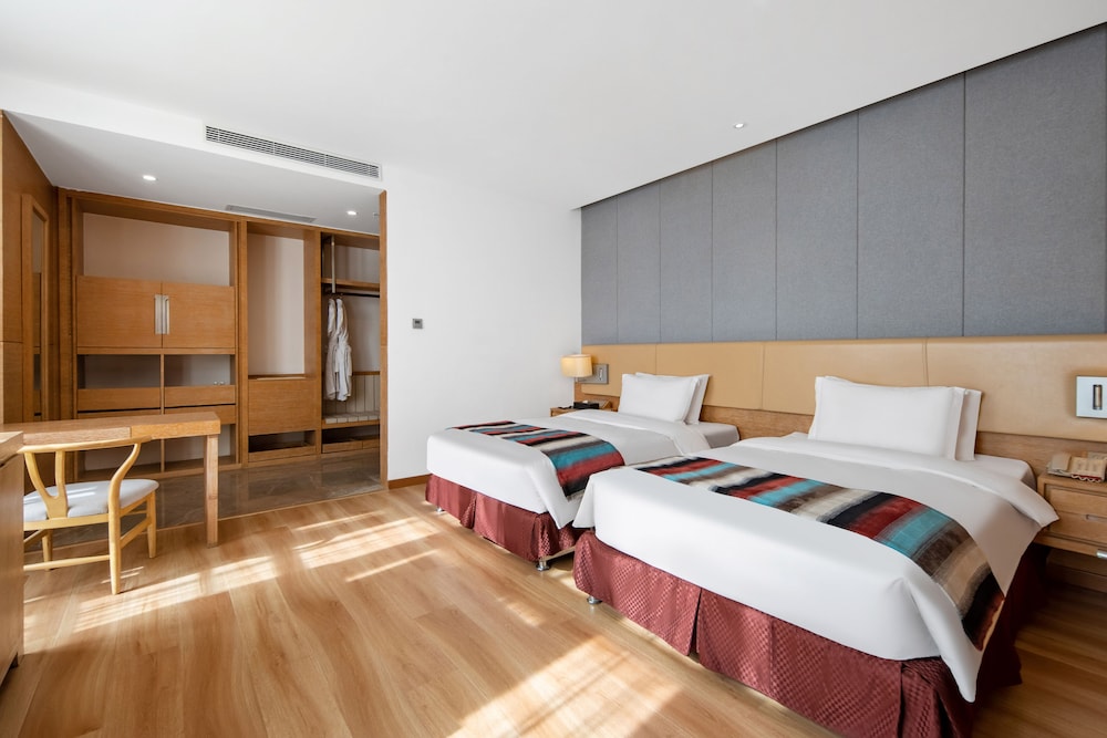 Deluxe Room, 2 Twin Beds - Photo 3