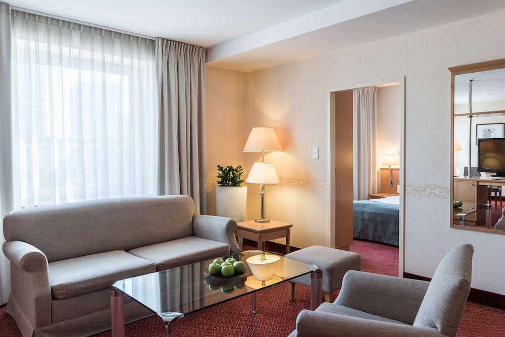 Presidential Studio Suite (Master) photo 1