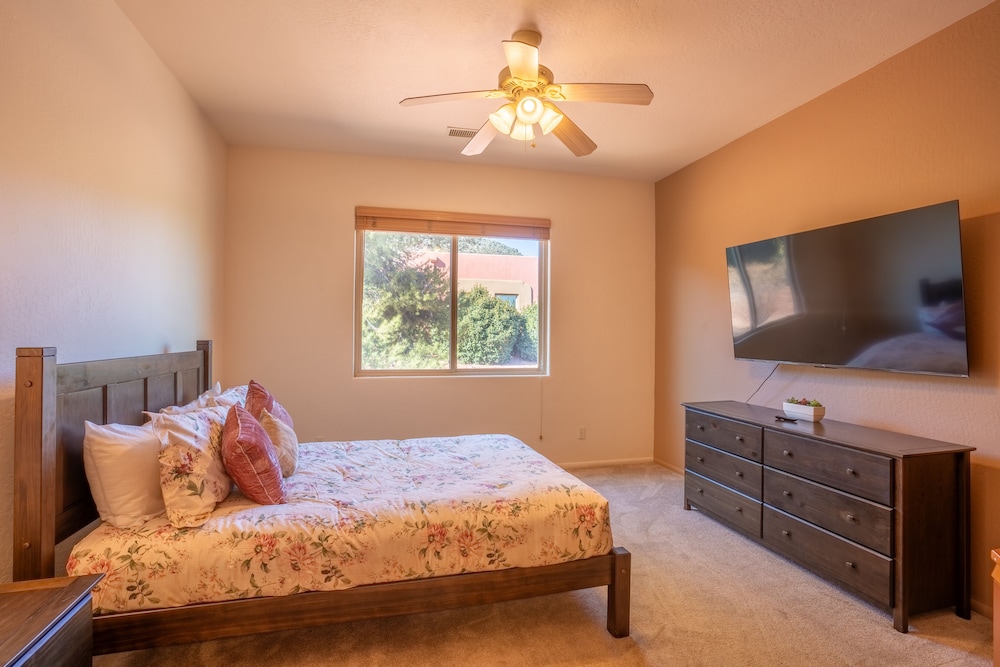 House (4 Bedrooms) photo 1