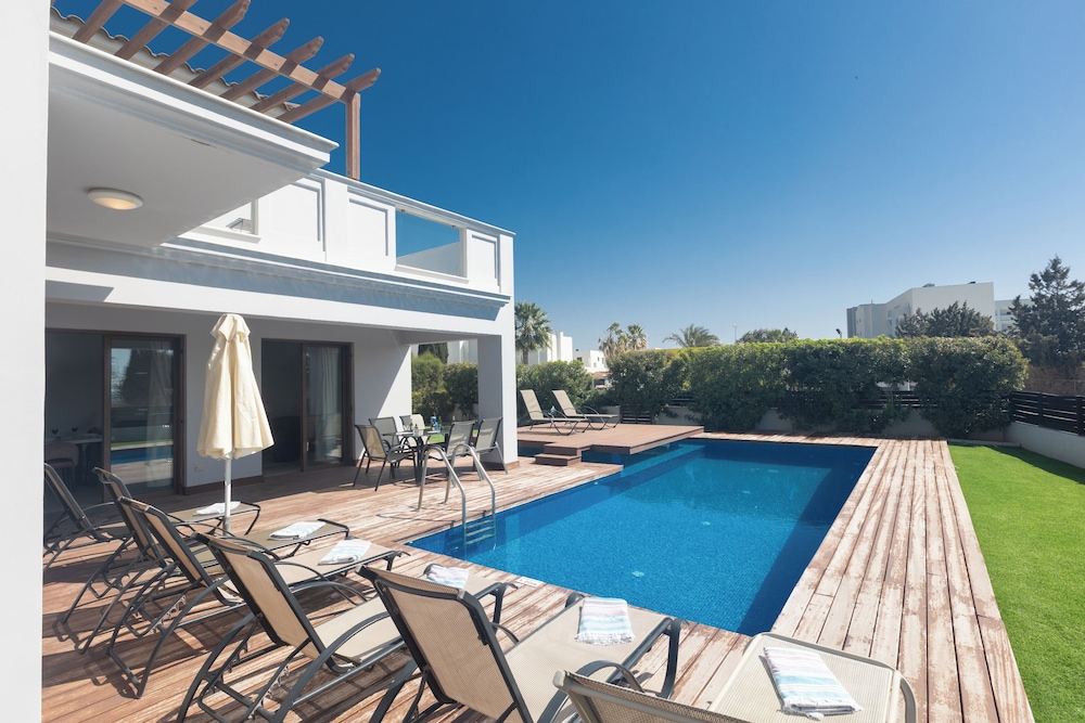 Villa, 3 Bedrooms, Private Pool, Garden View