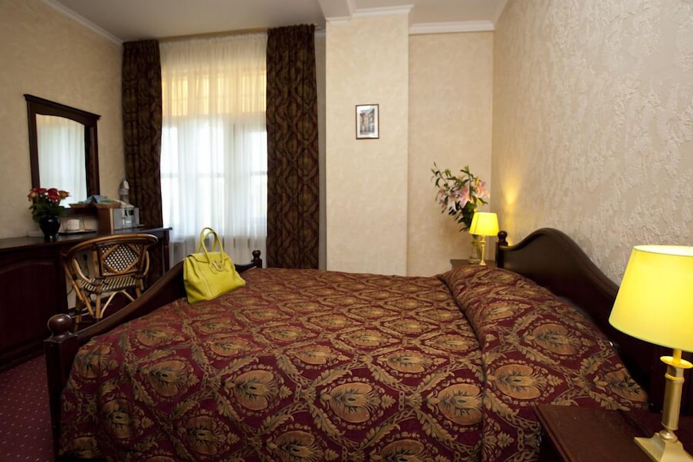 Standard Double Room - Photo 1
