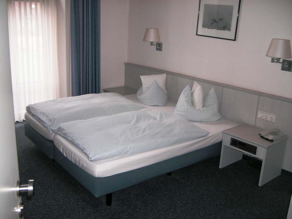 Standard Double Room photo 2