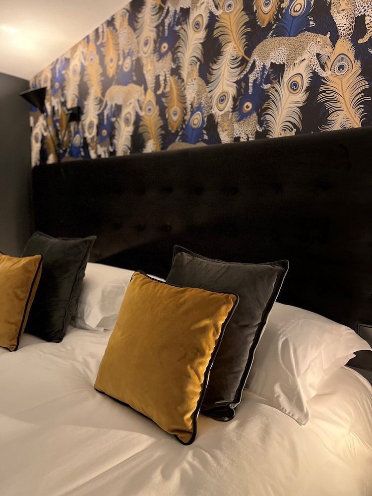 Exclusive Double or Twin Room photo 3