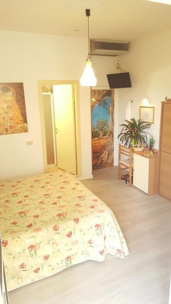 Triple Room, Non Smoking - Photo 2