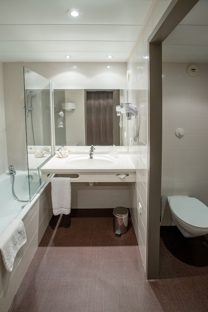 Family Room, Multiple Beds, Non Smoking - Photo 3