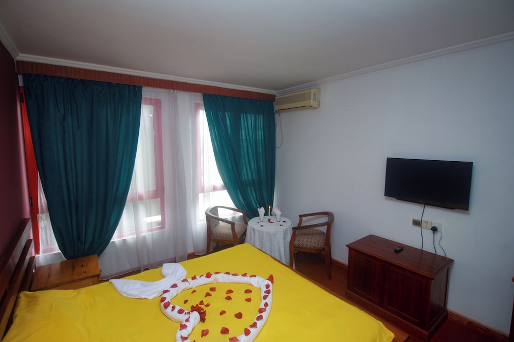 Standard Double Room, City View